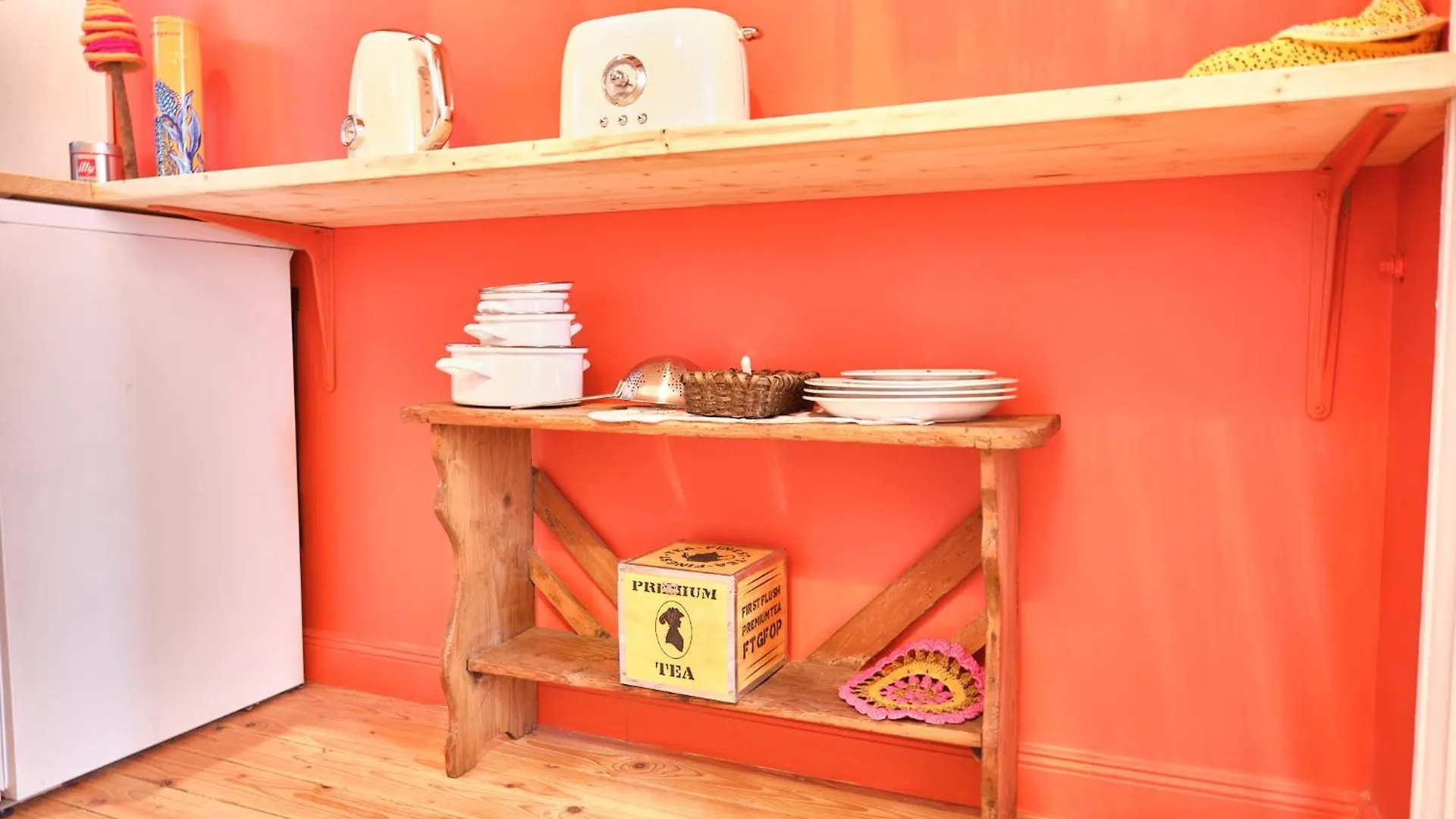 Slow Living I Schoenbrunn Und Park Naehe I Penzing Bahnhof Vienna 0*,  Austria