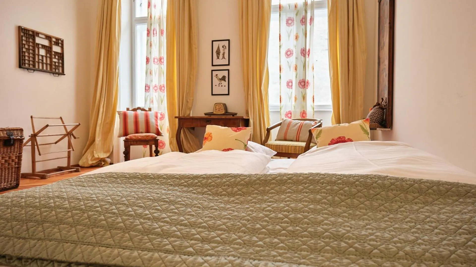 Apartment Slow Living I Schoenbrunn Und Park Naehe I Penzing Bahnhof Vienna
