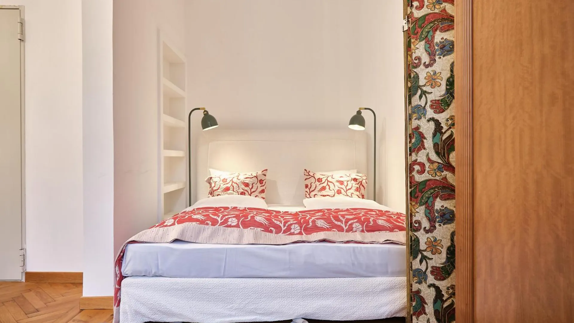 Slow Living I Schoenbrunn Und Park Naehe I Penzing Bahnhof Vienna Apartment